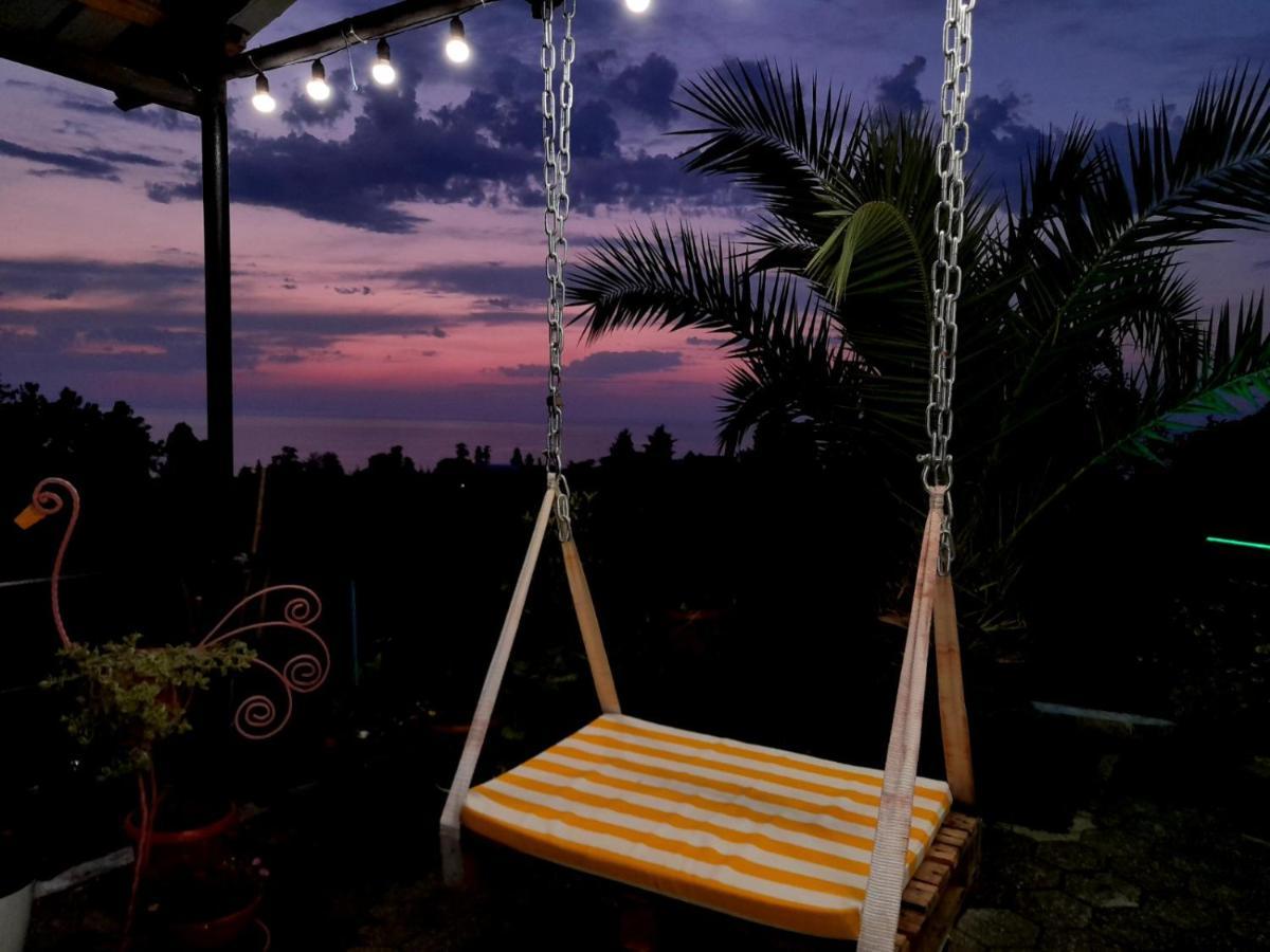 Kemeni Garden Hotel Batumi Ngoại thất bức ảnh
