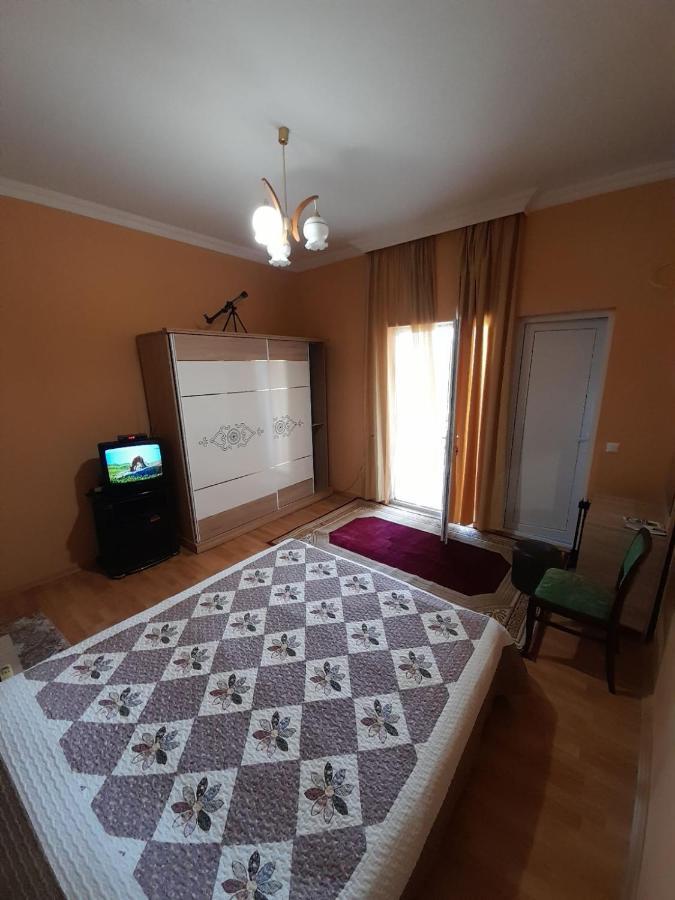 Kemeni Garden Hotel Batumi Ngoại thất bức ảnh