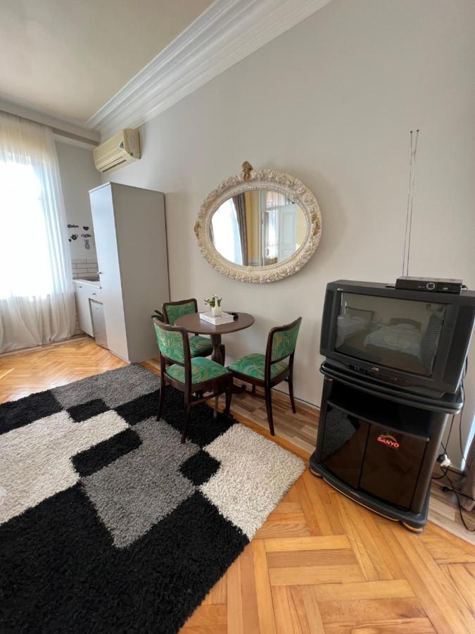 Kemeni Garden Hotel Batumi Ngoại thất bức ảnh