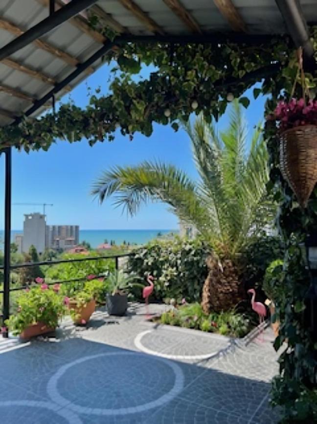 Kemeni Garden Hotel Batumi Ngoại thất bức ảnh