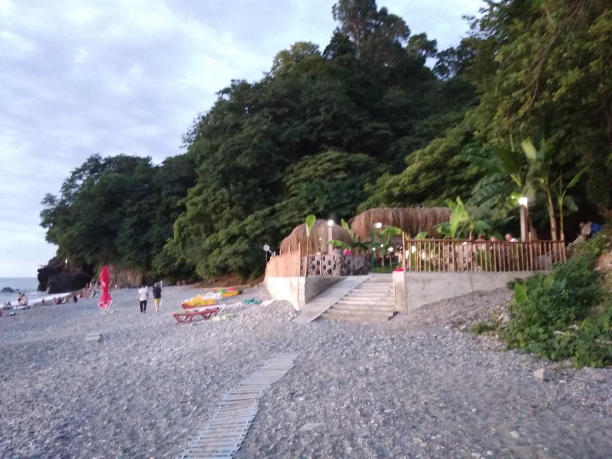 Kemeni Garden Hotel Batumi Ngoại thất bức ảnh